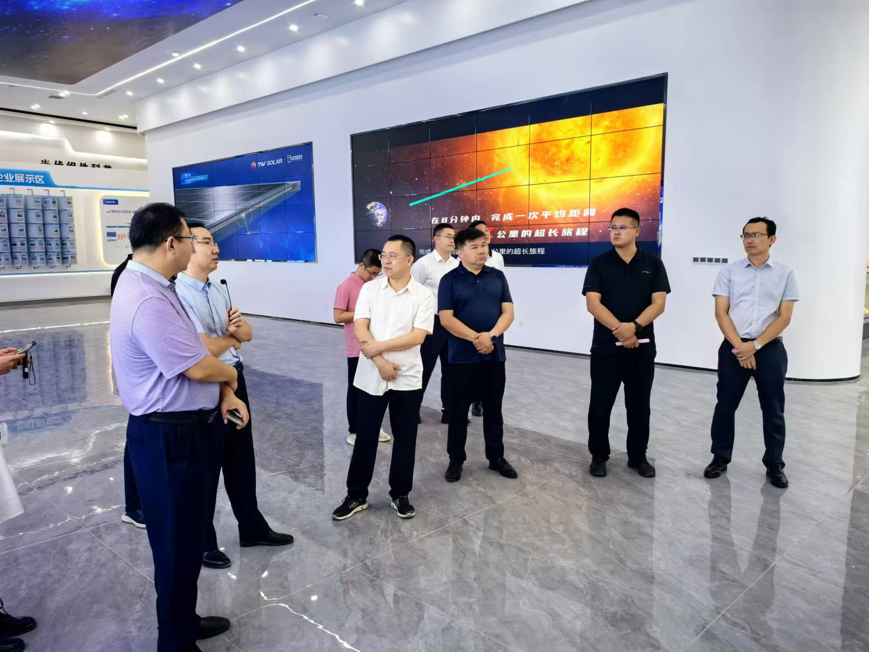 J9����-����վ����