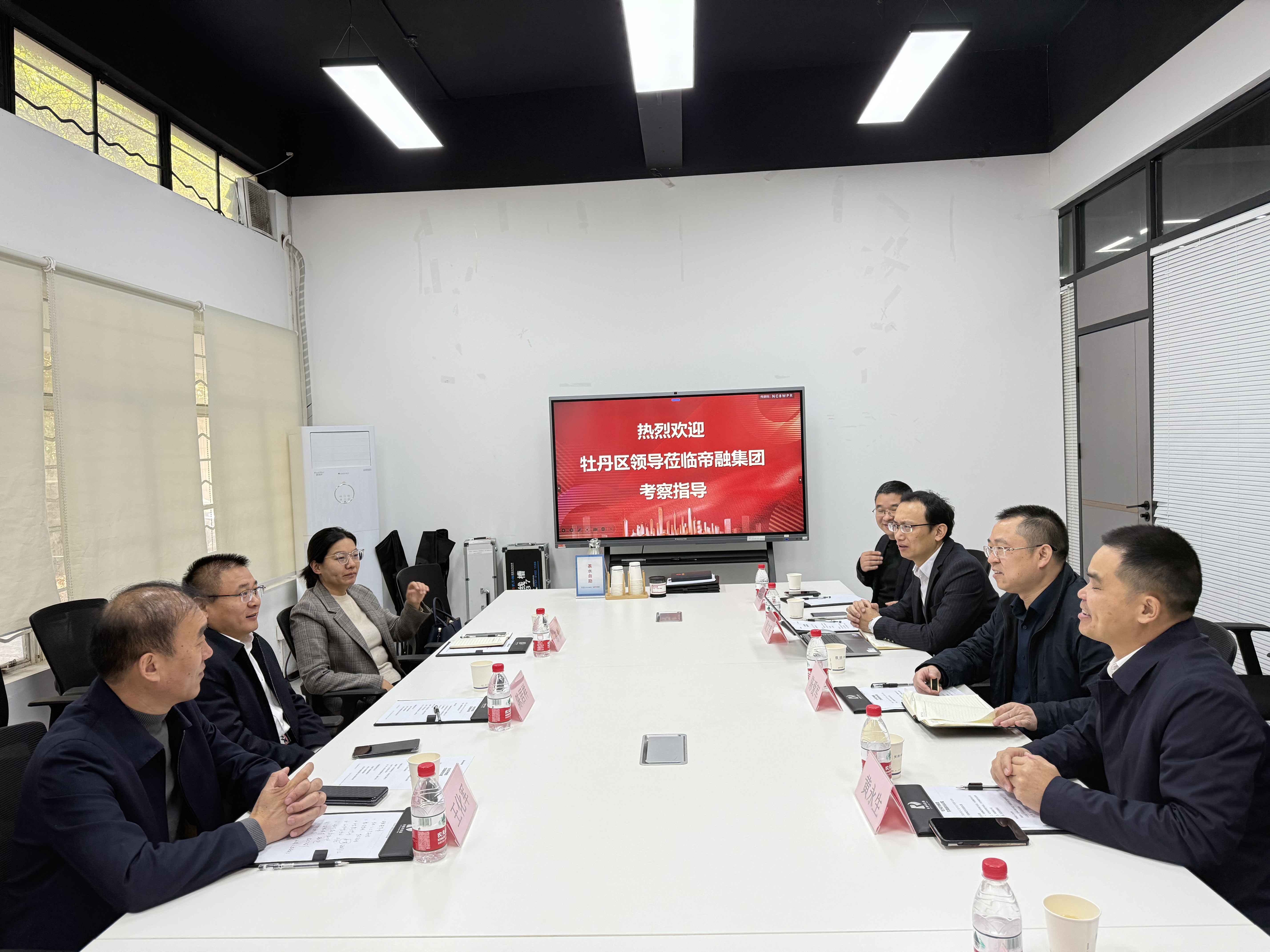 J9����-����վ����