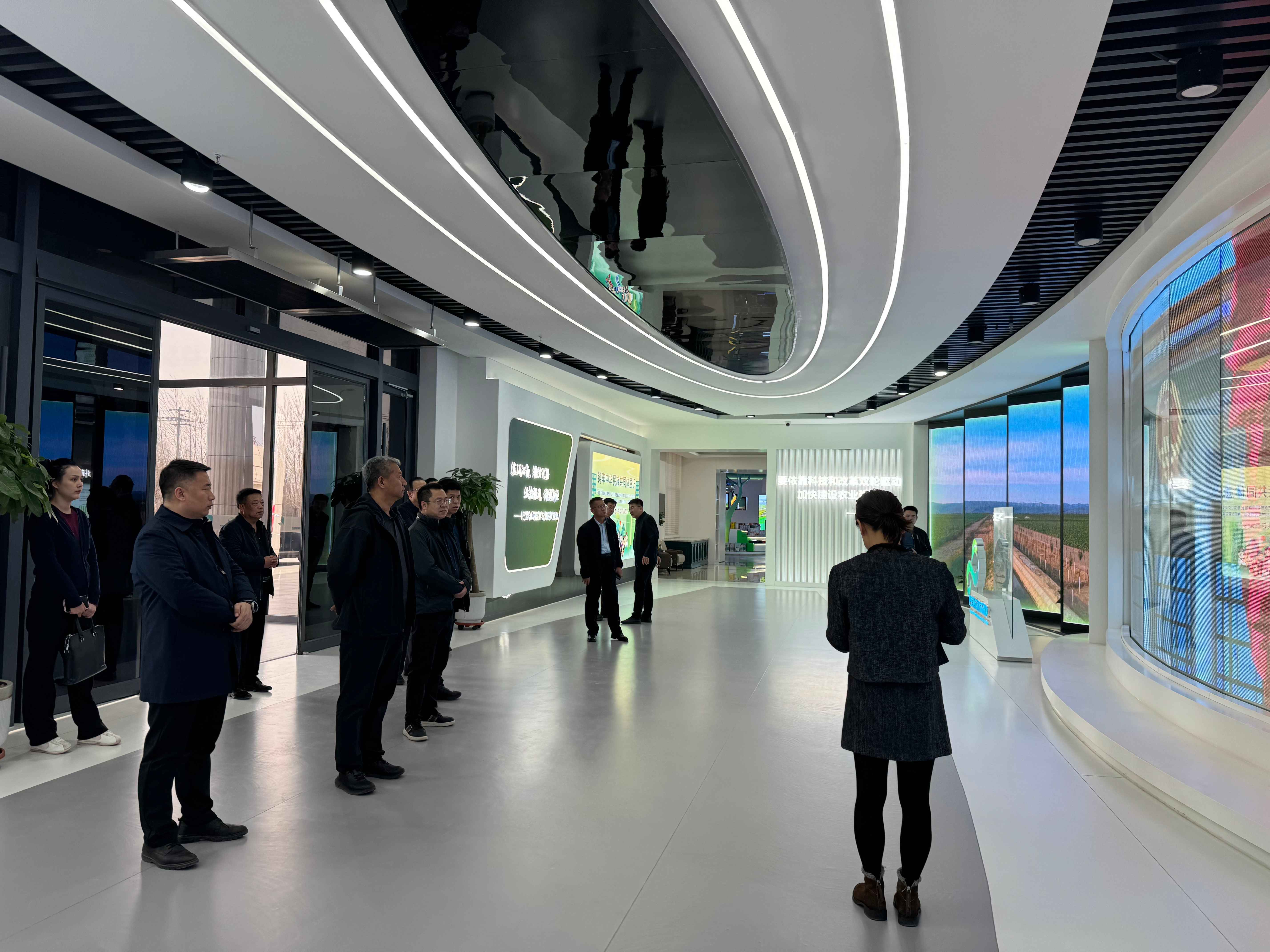 J9����-����վ����